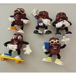 Vtg 1980's California Raisins Figures Jazz Singing‎ Skateboard Boom box etc..